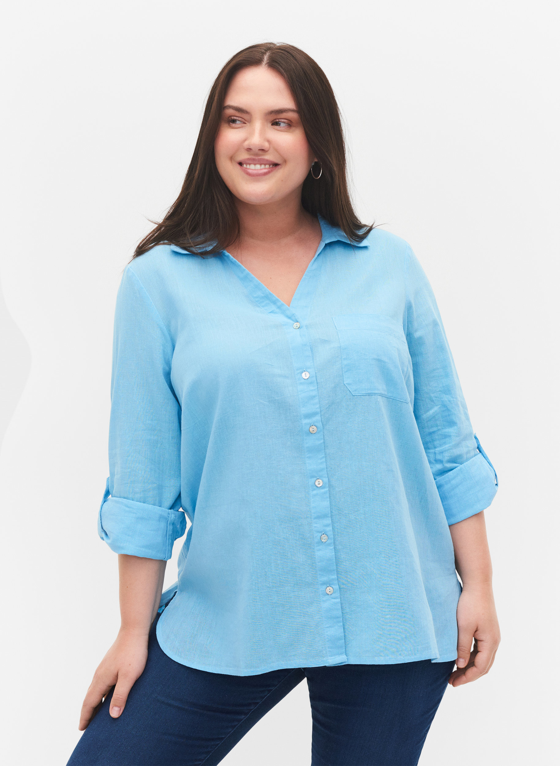 Blouse with 3/4-length sleeves and buttons, Alaskan Blue, Model