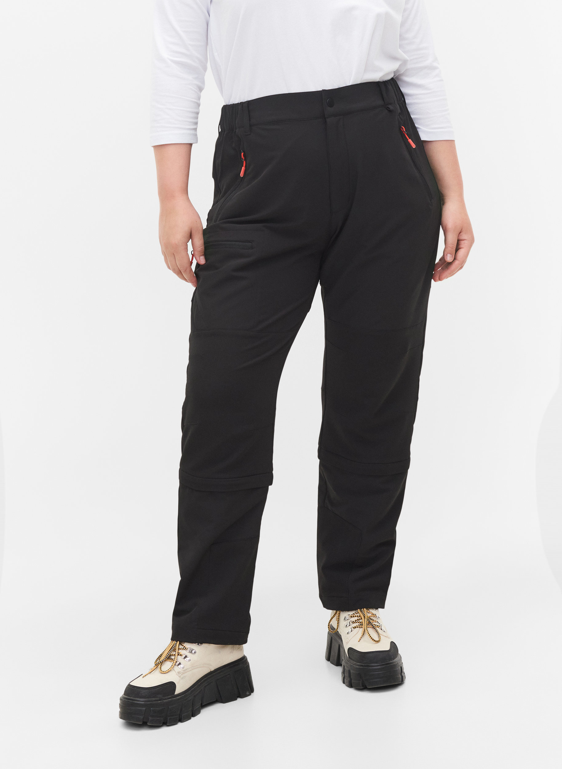 Hiking trousers with removable legs 