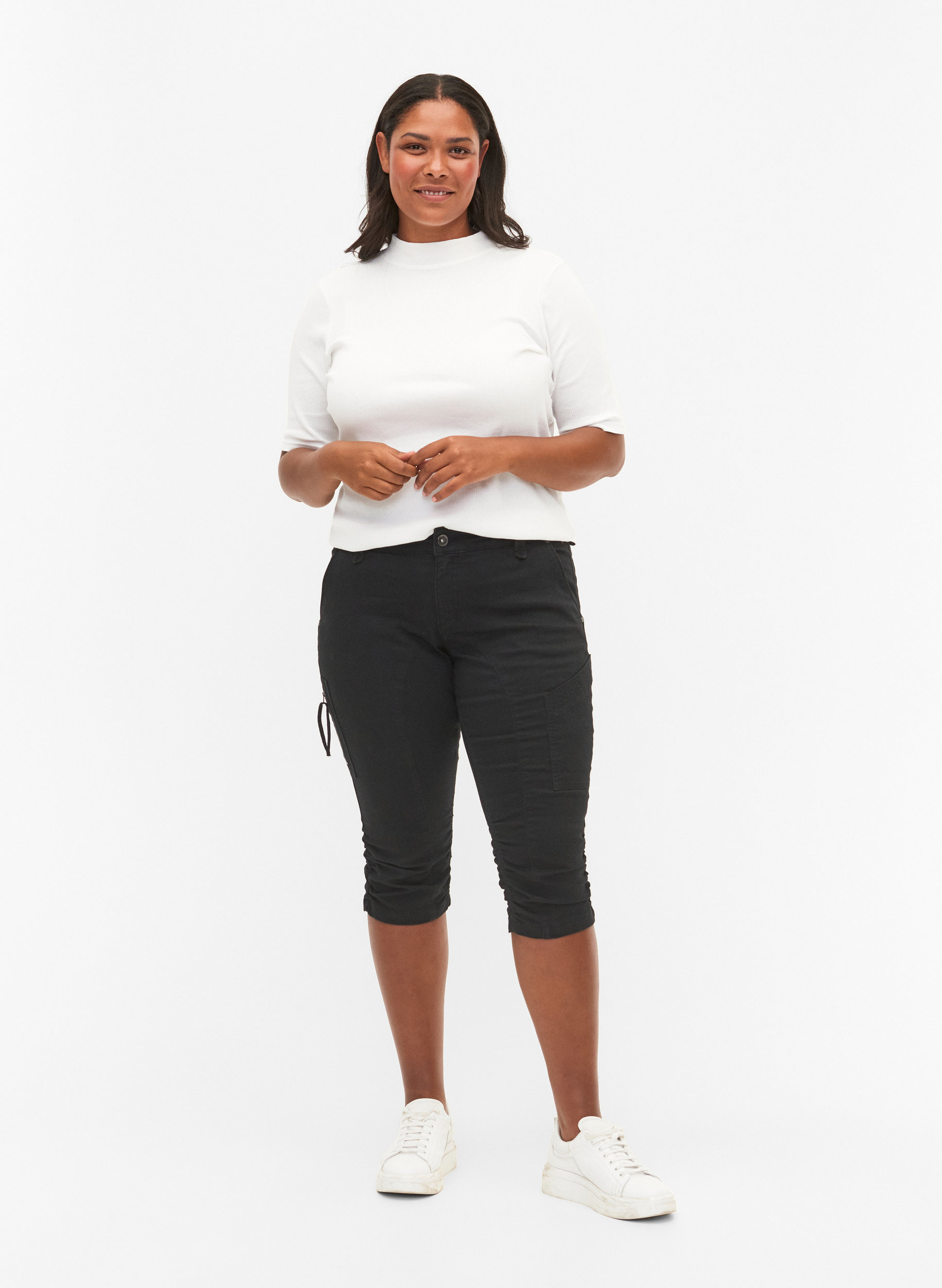 Slim fit capri jeans with pockets 