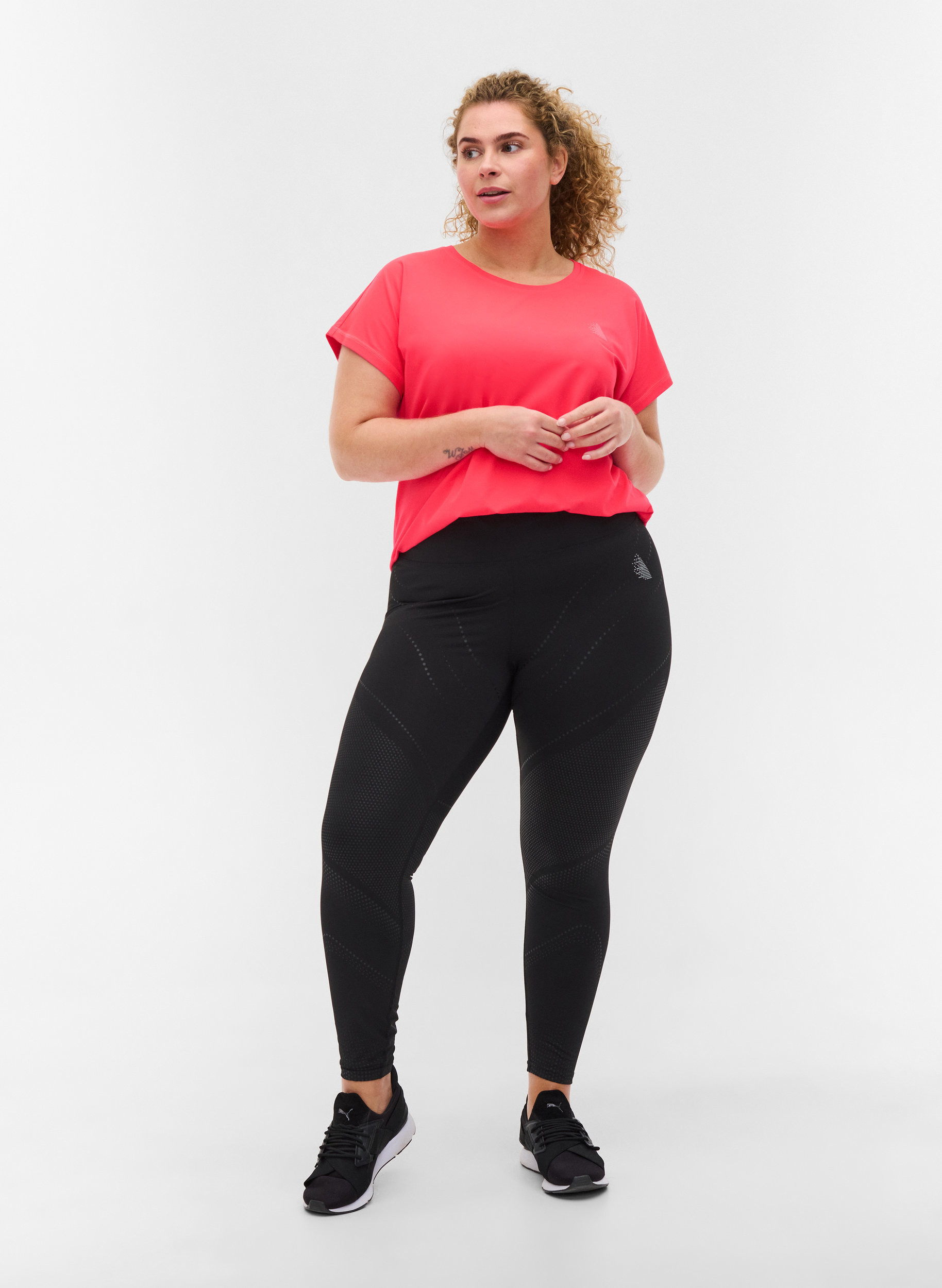 T-shirt - Pink - Sz. 42-60 - Zizzifashion