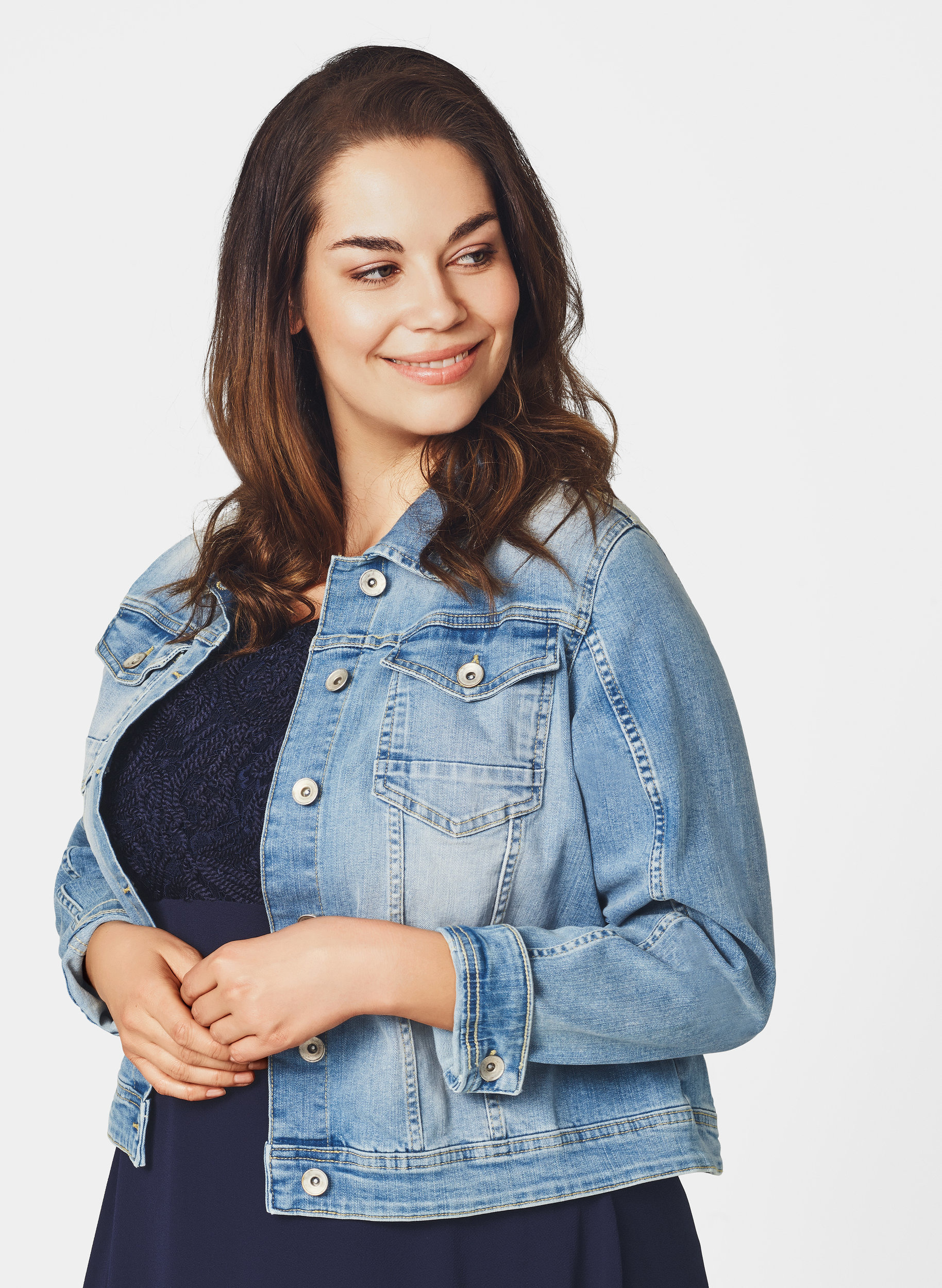 Light denim jacket with chest pockets 