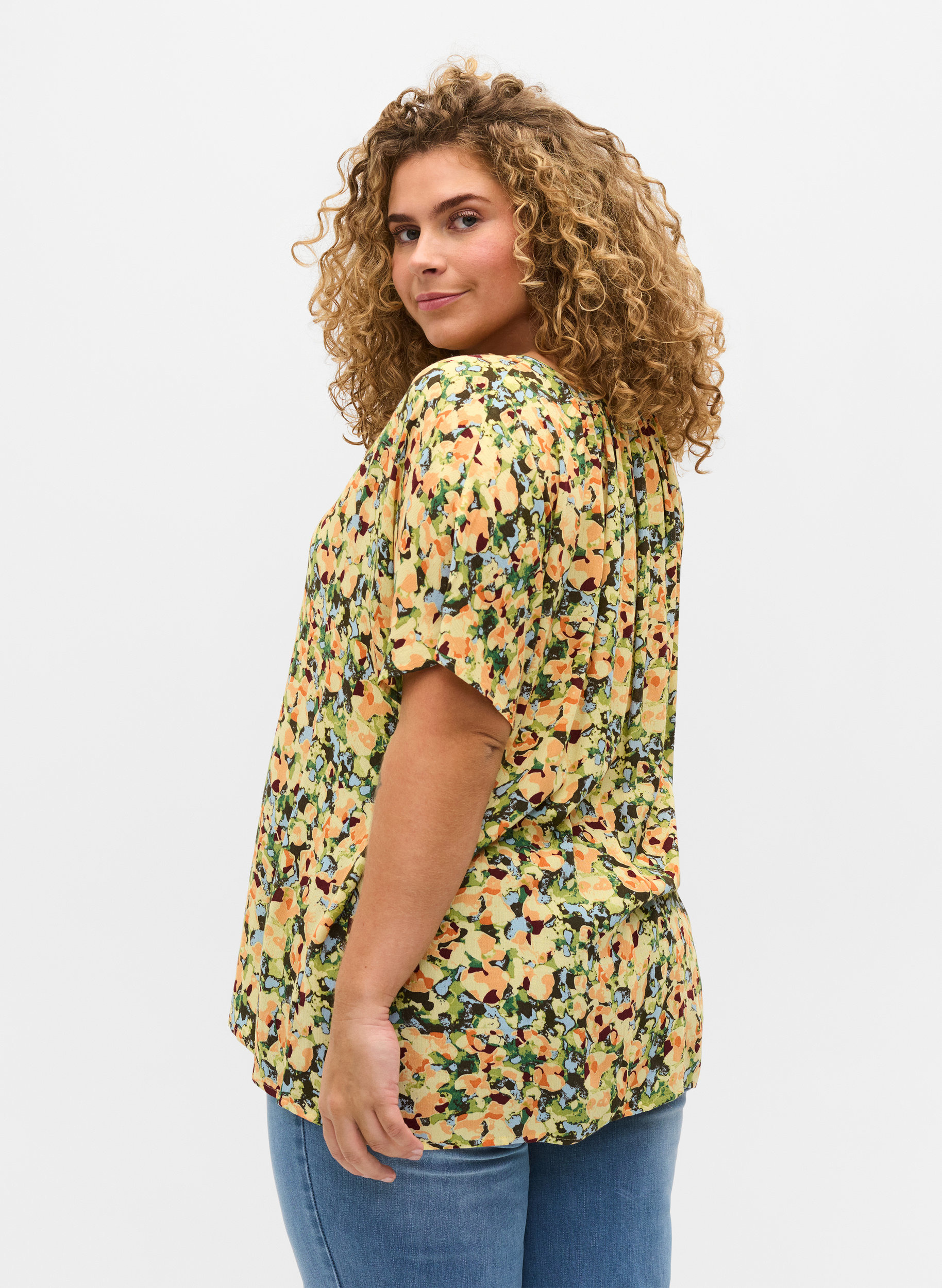 Short sleeves blouse in viscose 