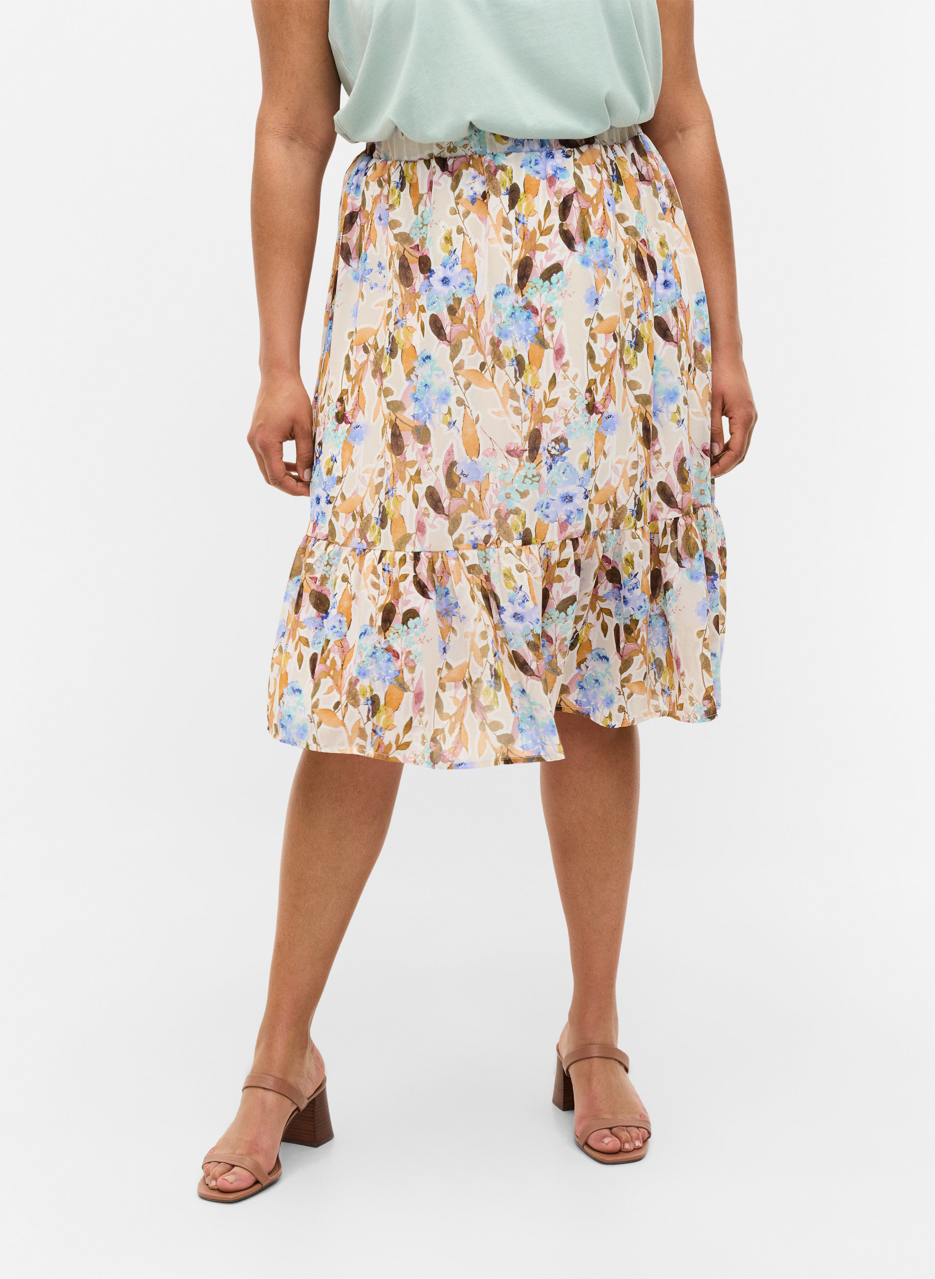 Floral A-line skirt, Humus Flower AOP, Model image number 1