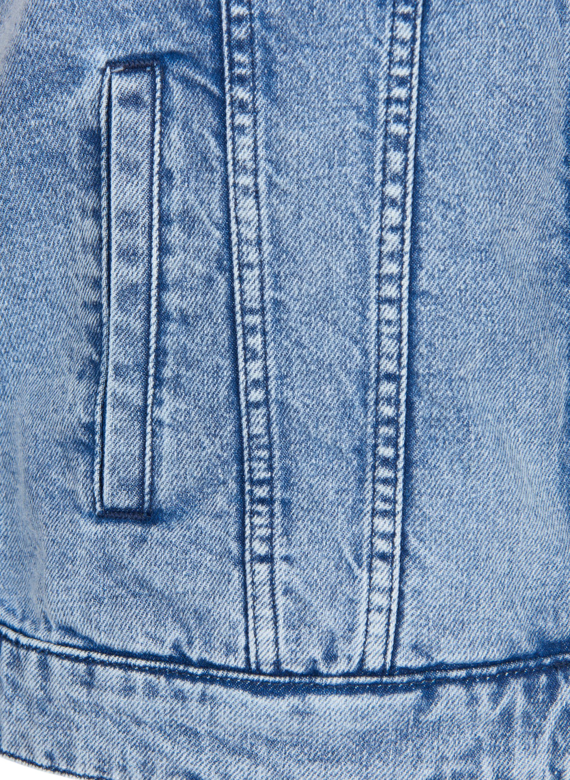 Denim vest with pockets and embroidery 