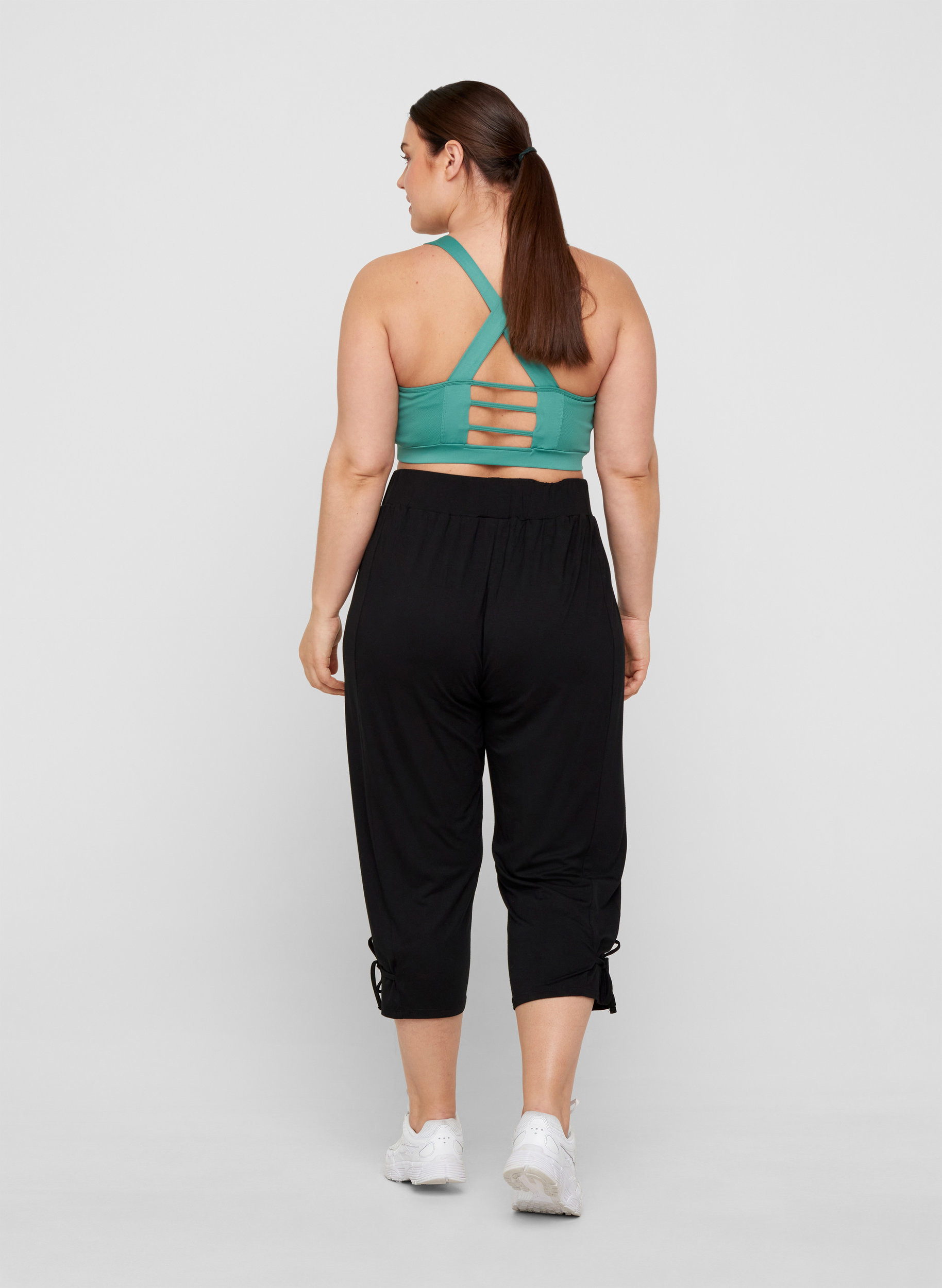 Loose exercise capris in viscose 