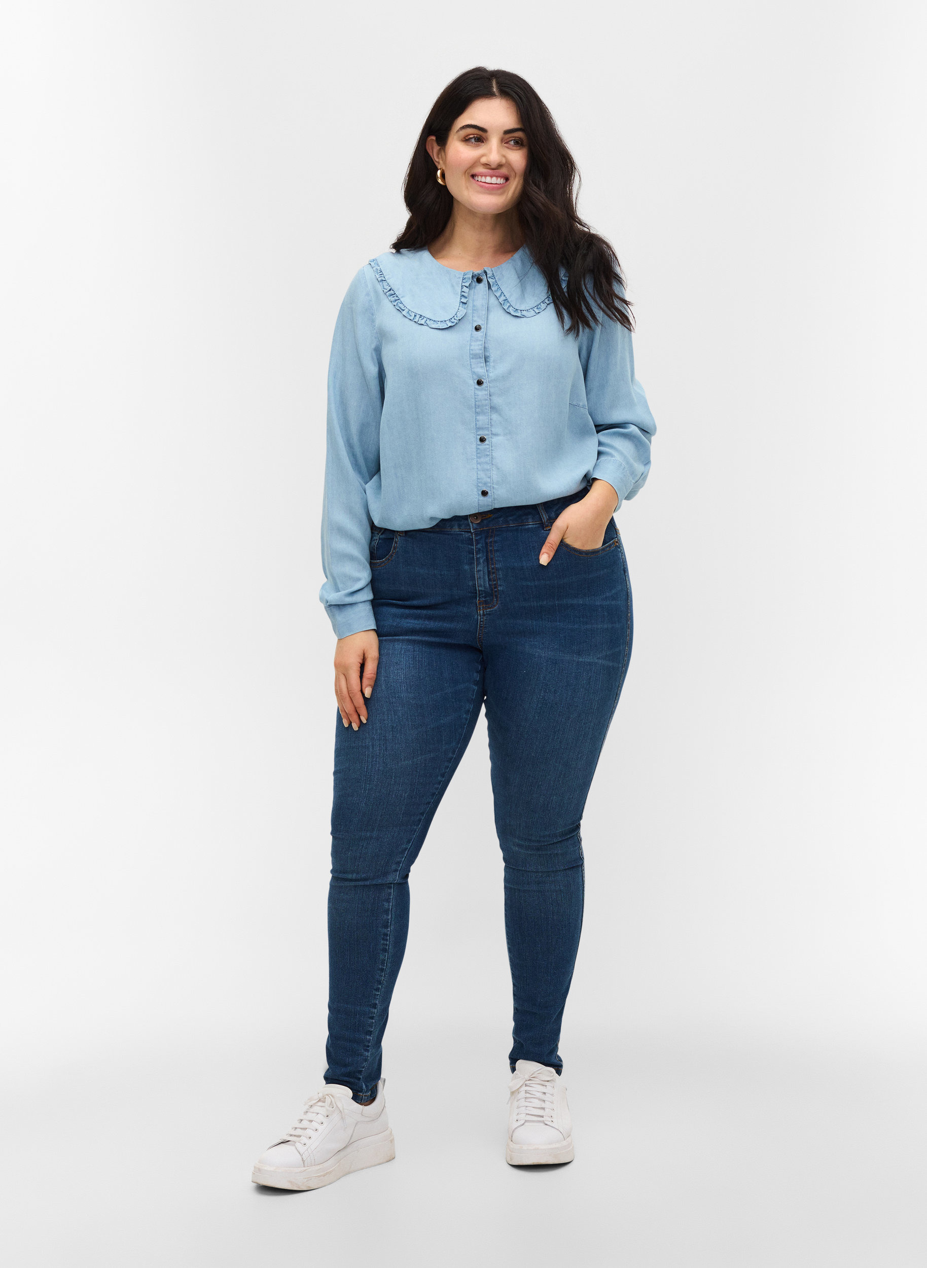 ruffled trim - Light Blue - Sz. 42 