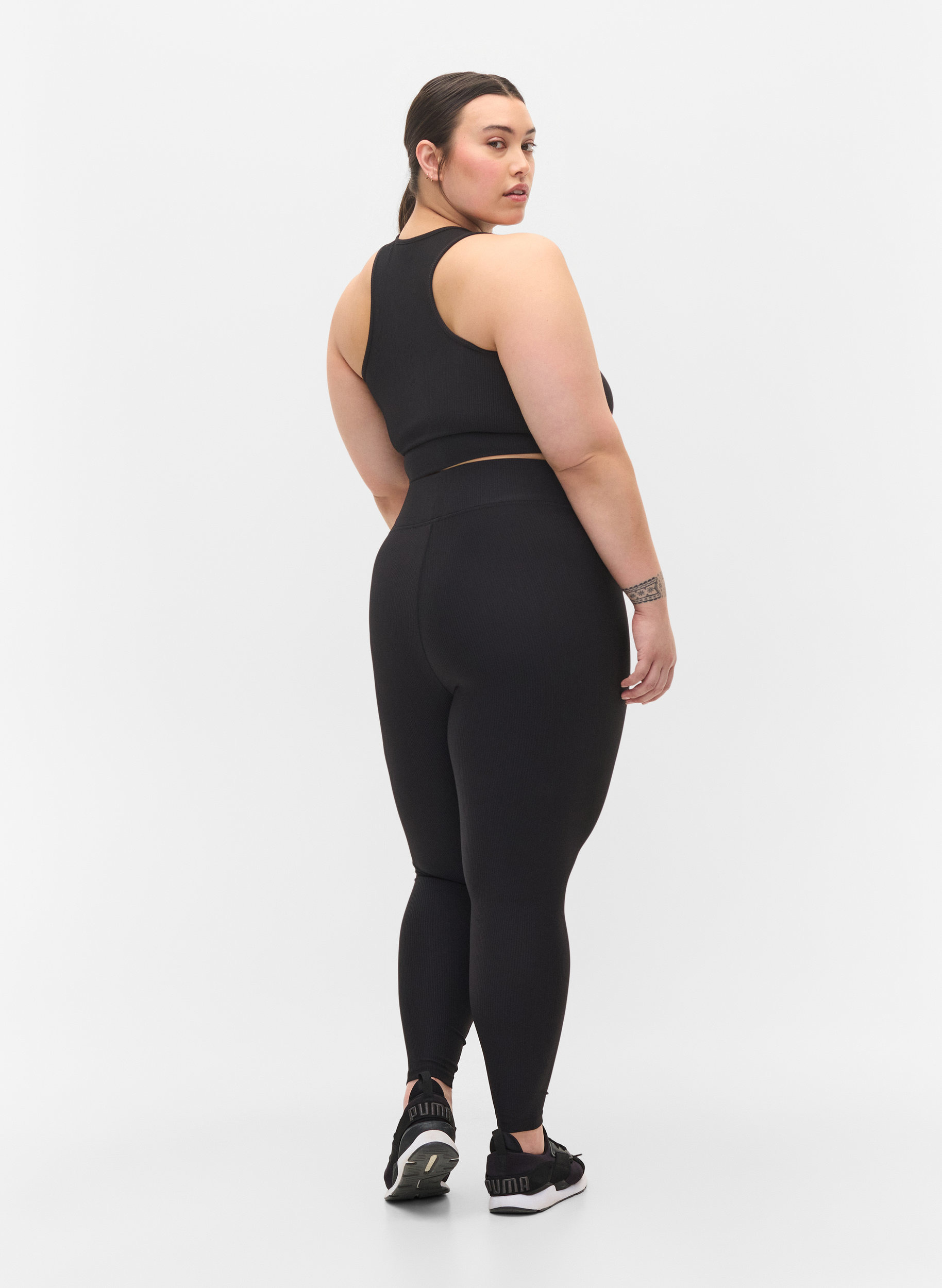 Ribbed gym leggings in a 7/8 length 
