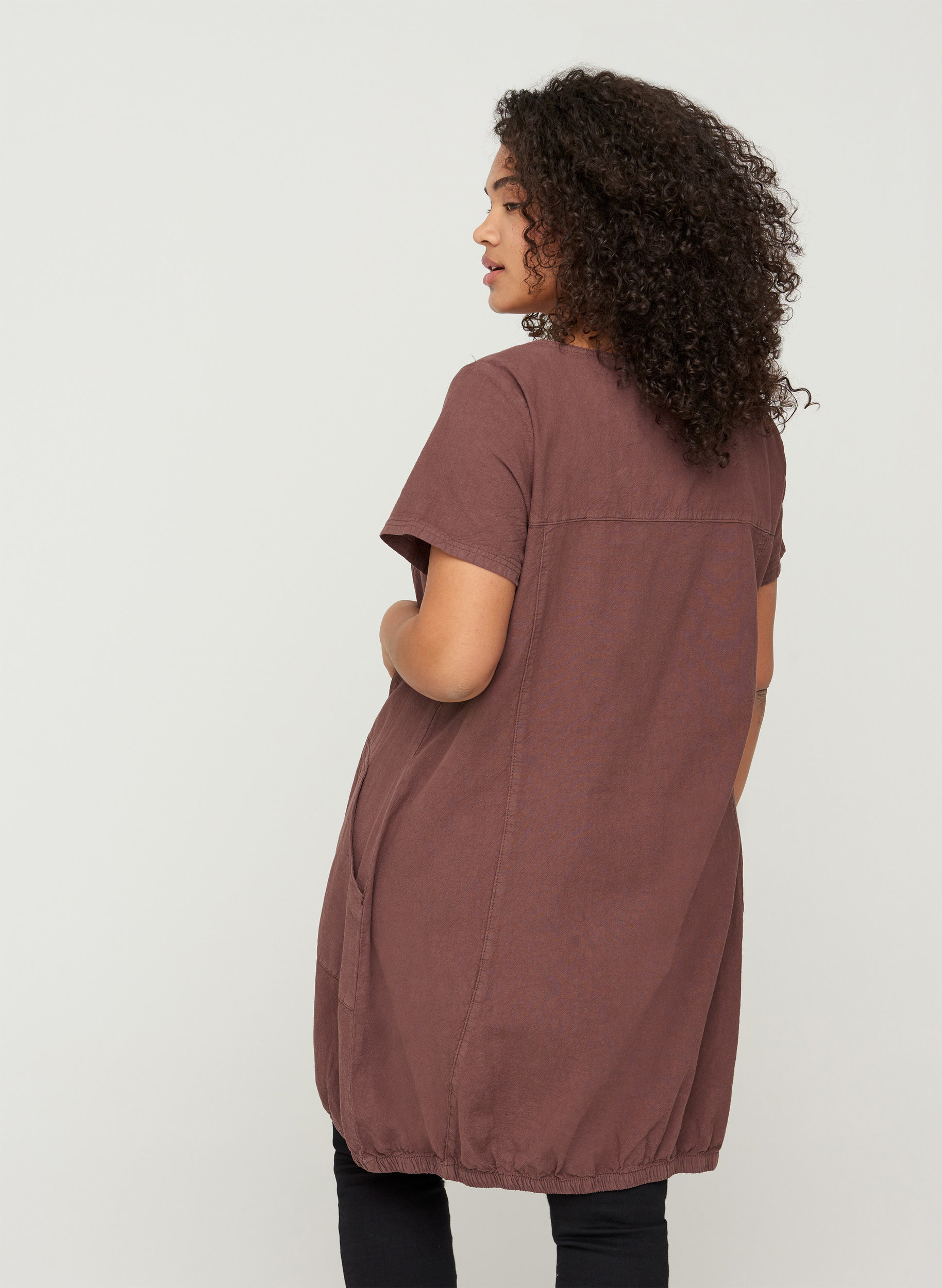 Short-sleeved cotton dress, Mocca, Model image number 1