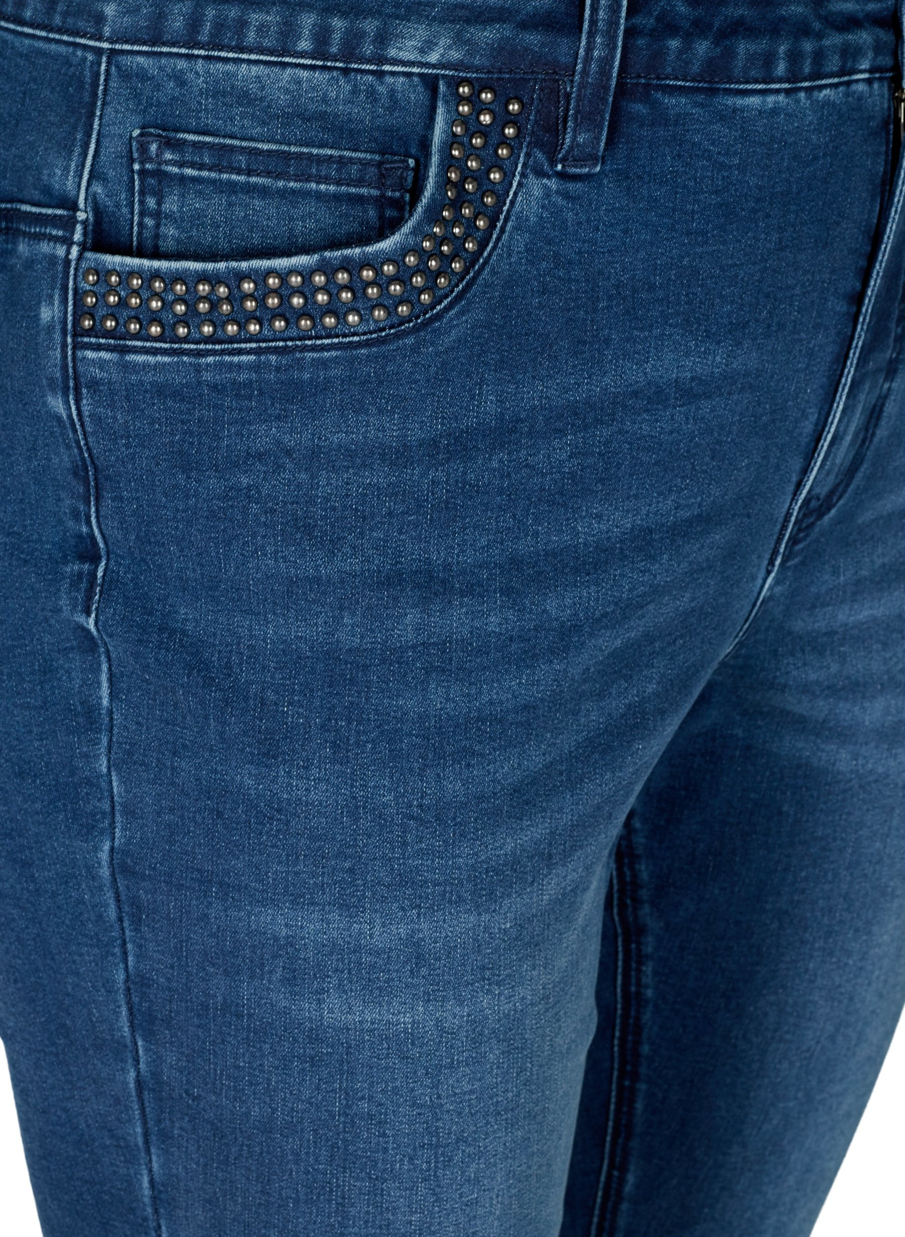High rise, studded Nille jeans with 