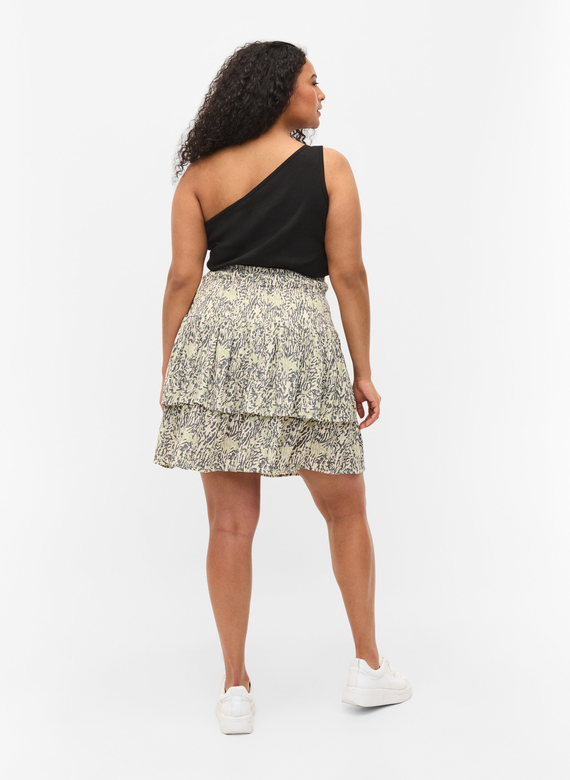 Printed viscose skirt with smock, Balsam Green AOP, Model image number 1