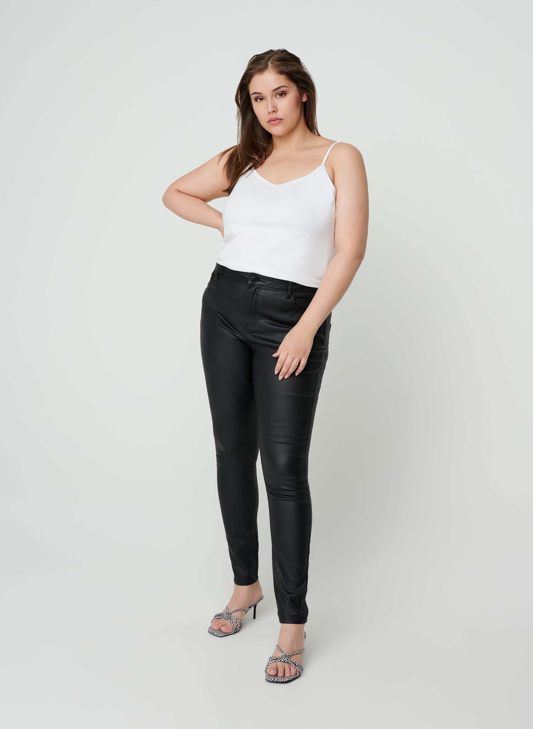 Coated Amy Jeans - Black - Sz. 42-60 