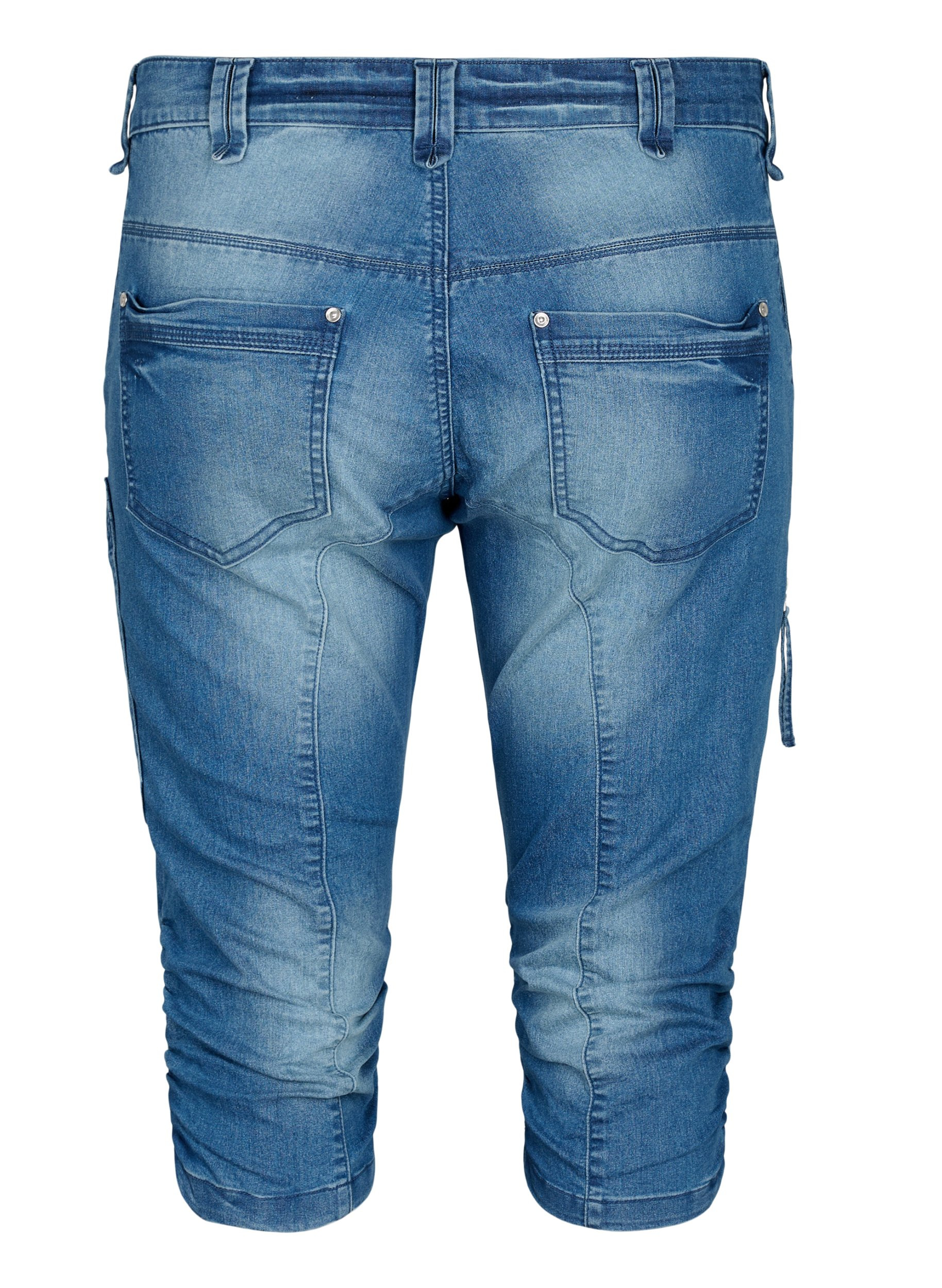 Slim fit capri jeans with pockets 