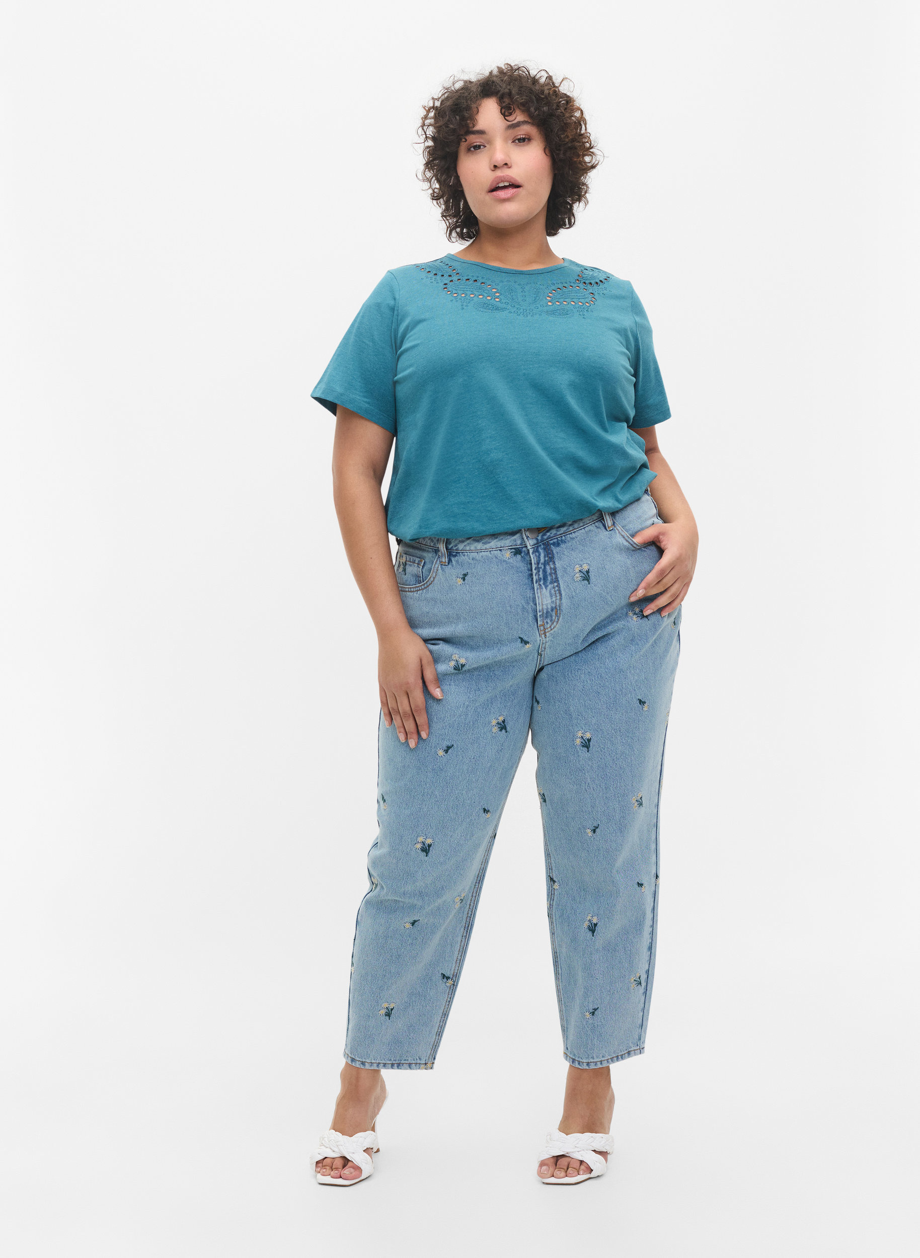 Mille mom fit jeans with floral 