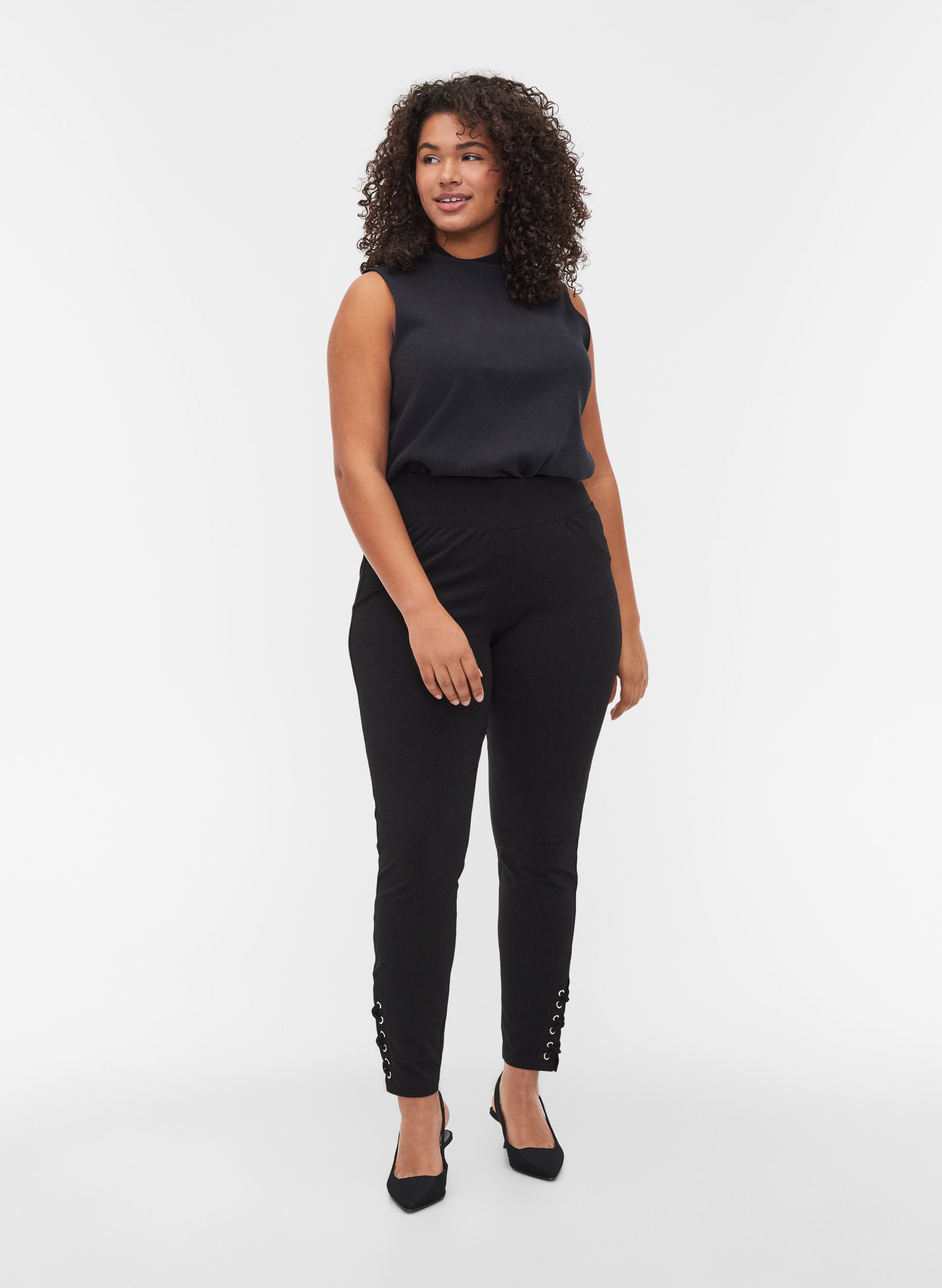 Leggings with string details - Black 