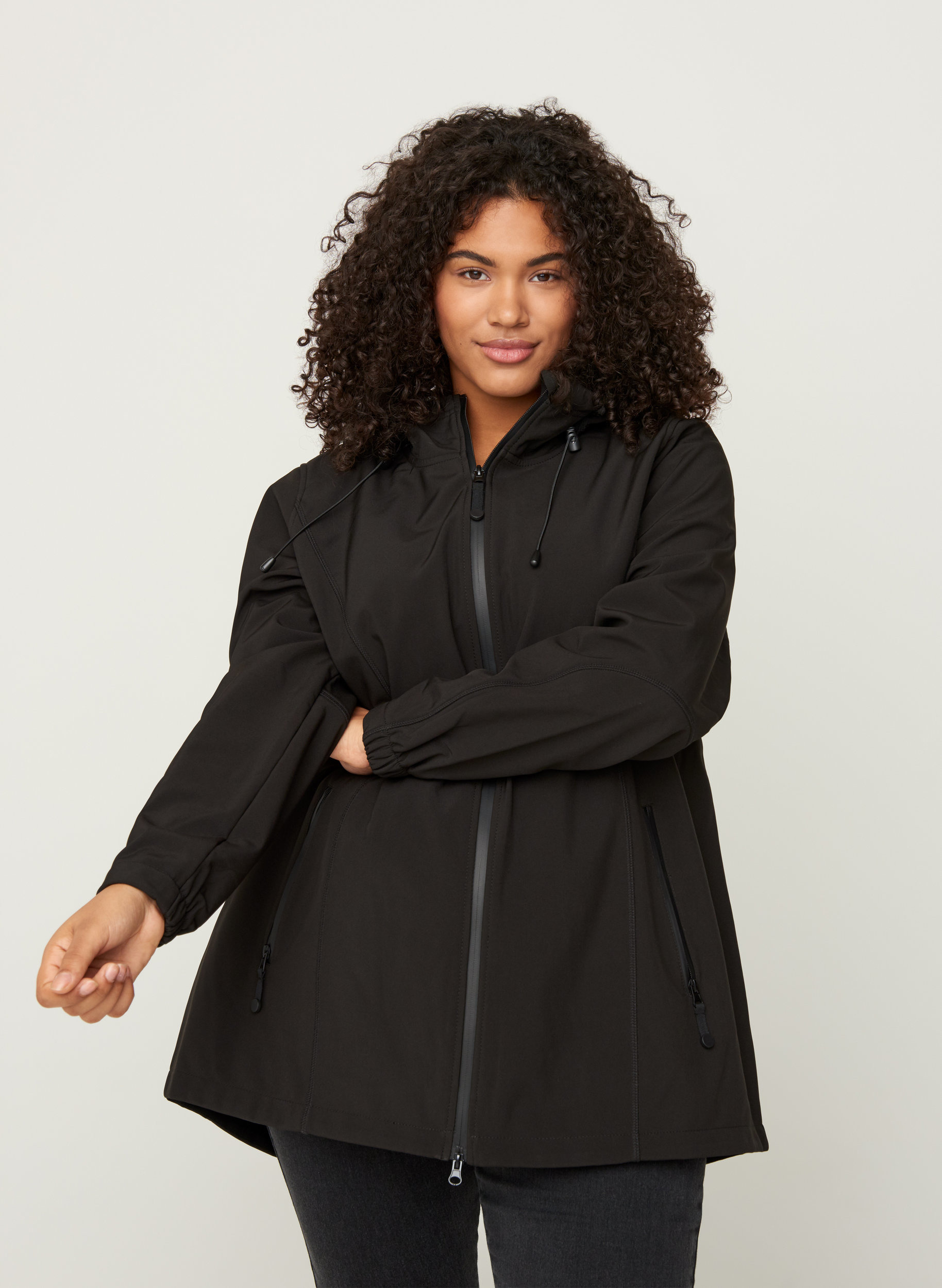 Short, hooded softshell jacket - Black 
