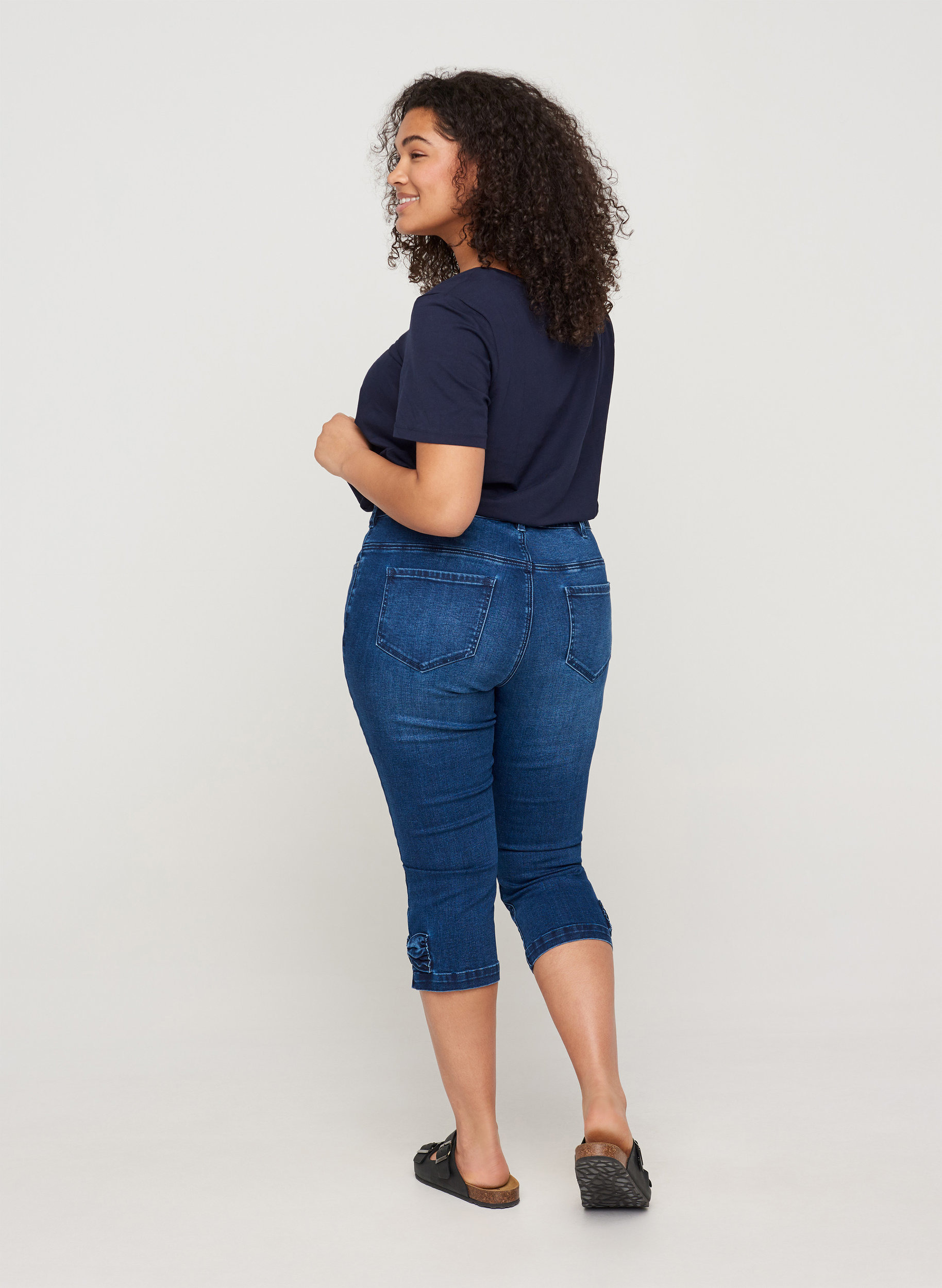 Denim capris with bow - Blue - Sz. 42 