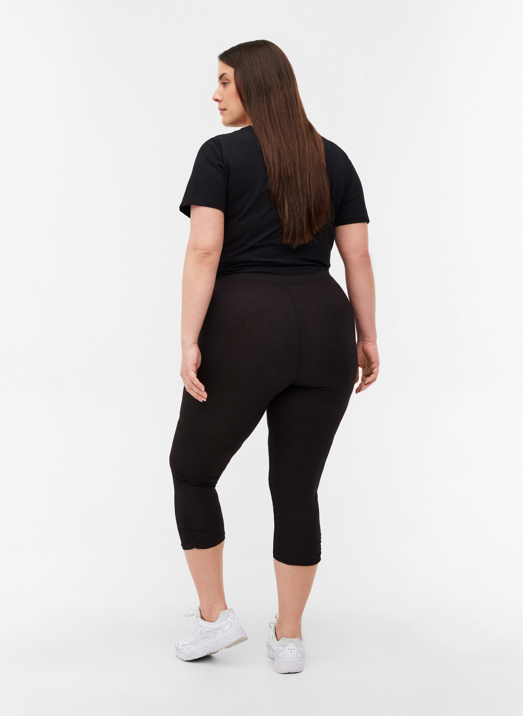 Basic 3/4 leggings with wrinkle detail 