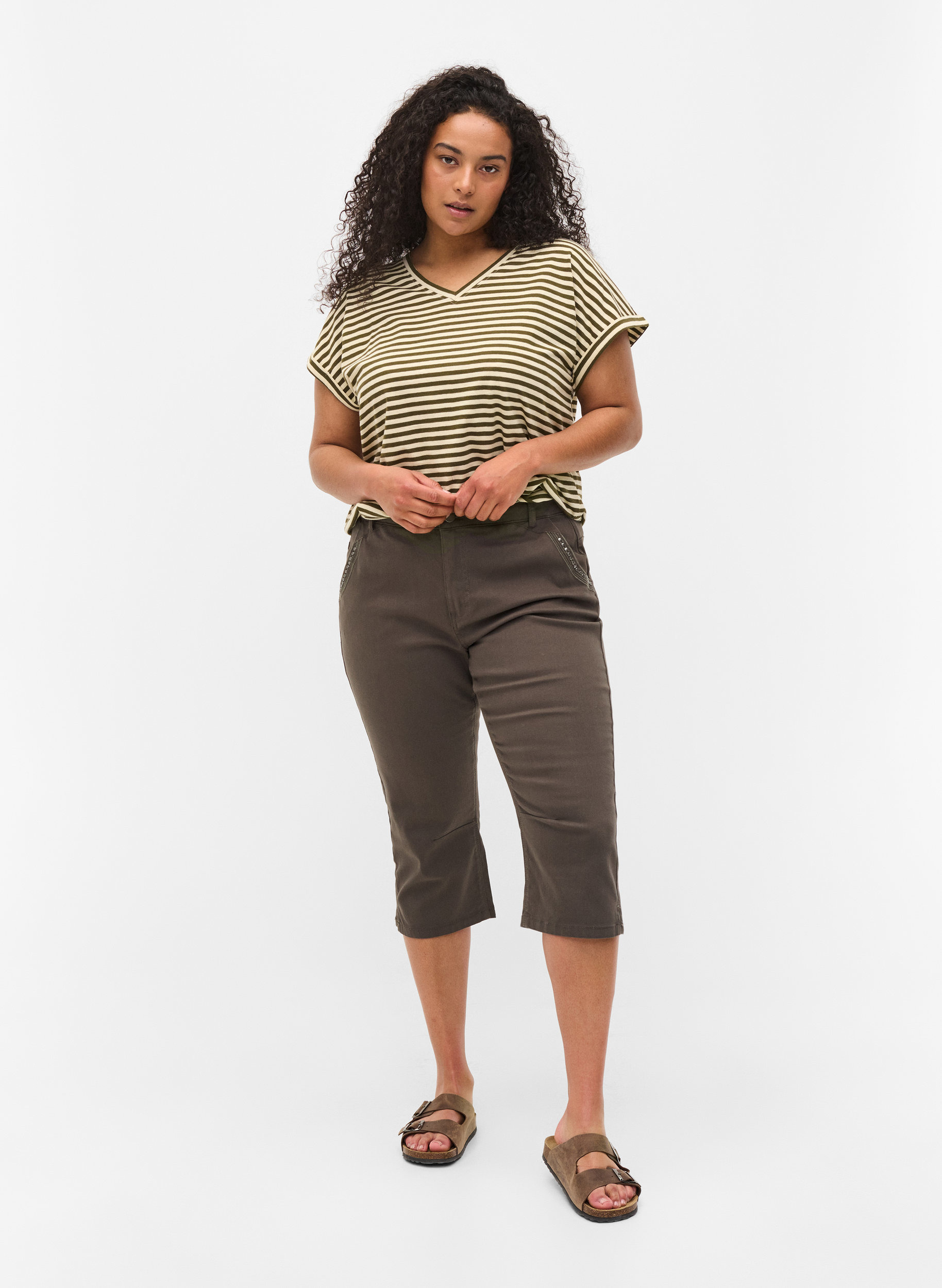 Denim capris with studs - Dark Grey 