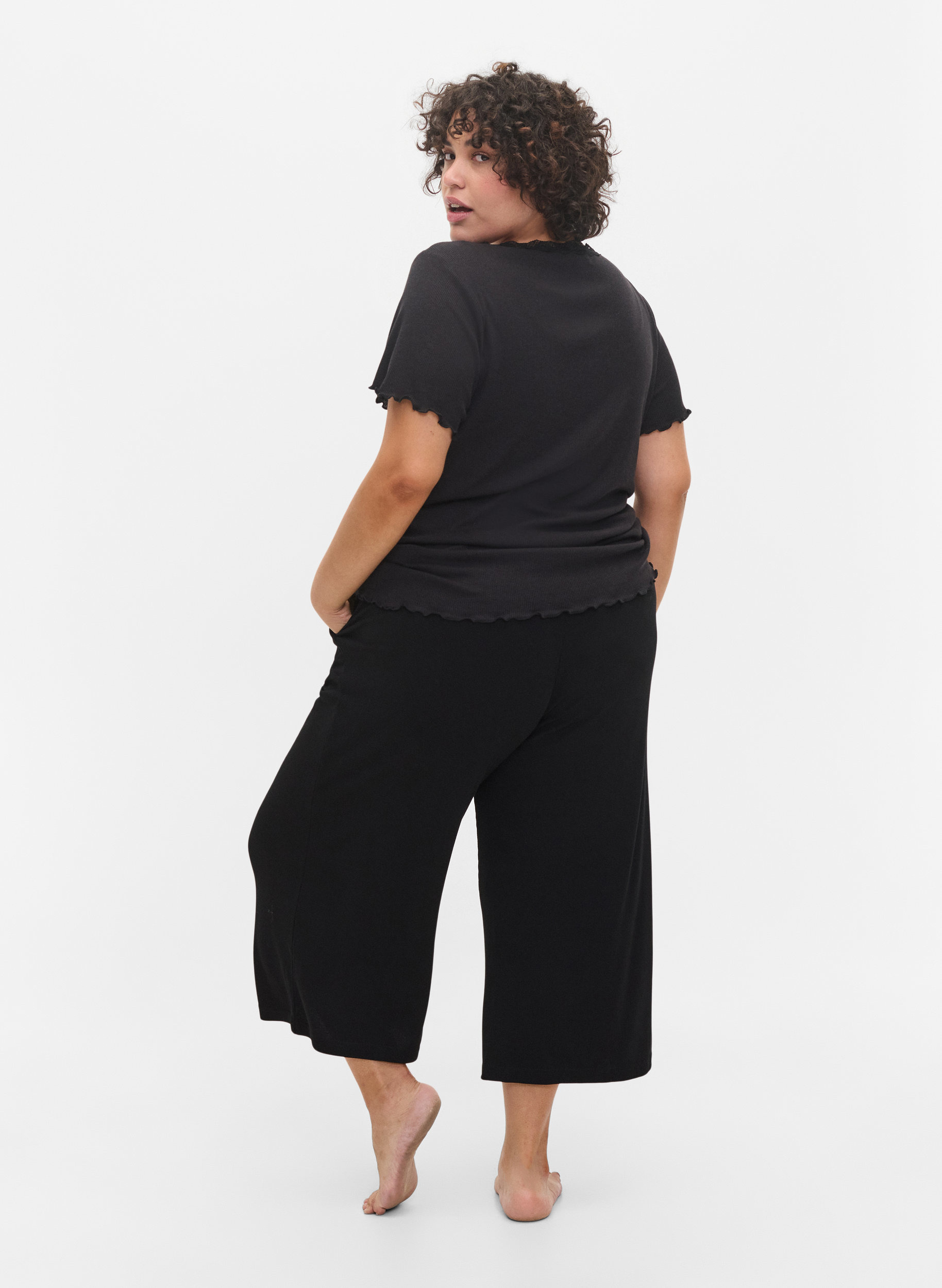 cropped pyjama bottoms in viscose 